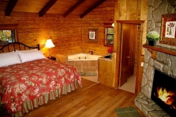 Hotel The Retreat at Artesian Lakes (Romayor)